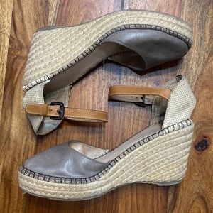 Rudsak grey sandals with platform heels